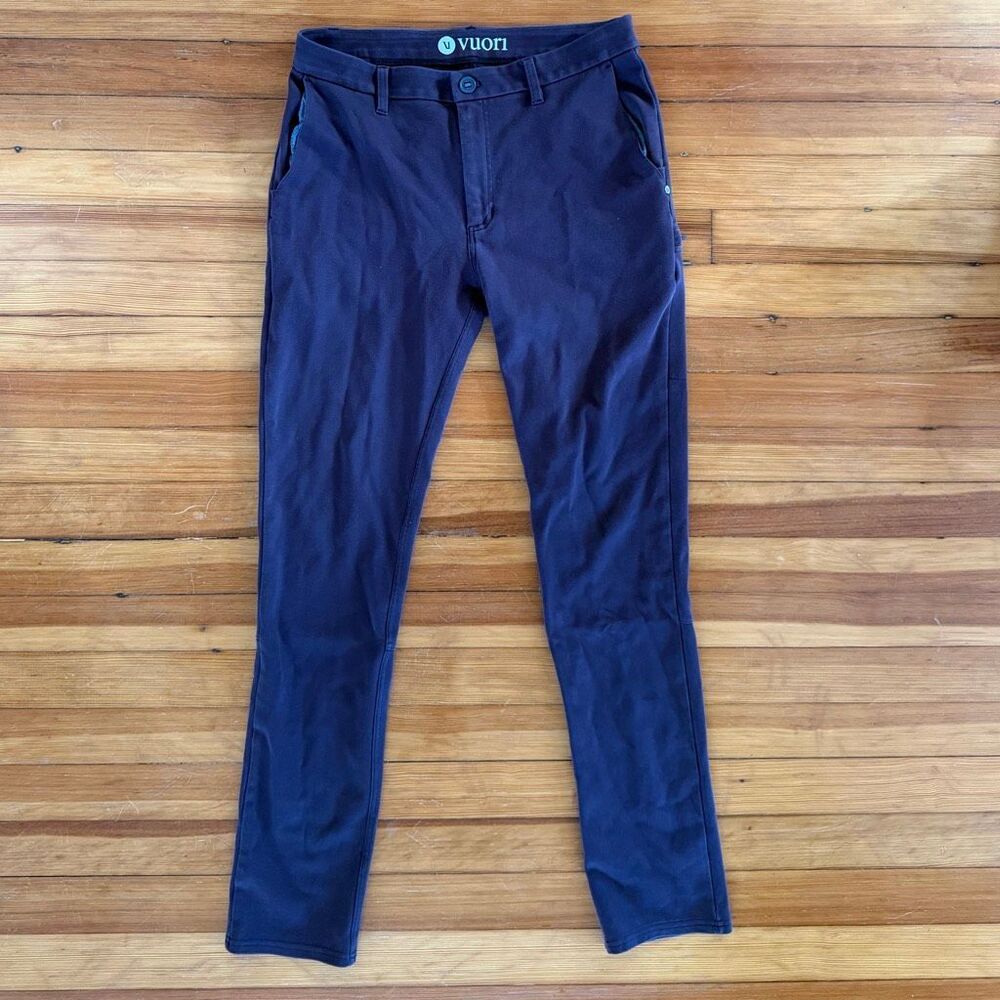 Vuori Everyday Chino Pant Athletic Slim in Eggplant Brown Color Size 34